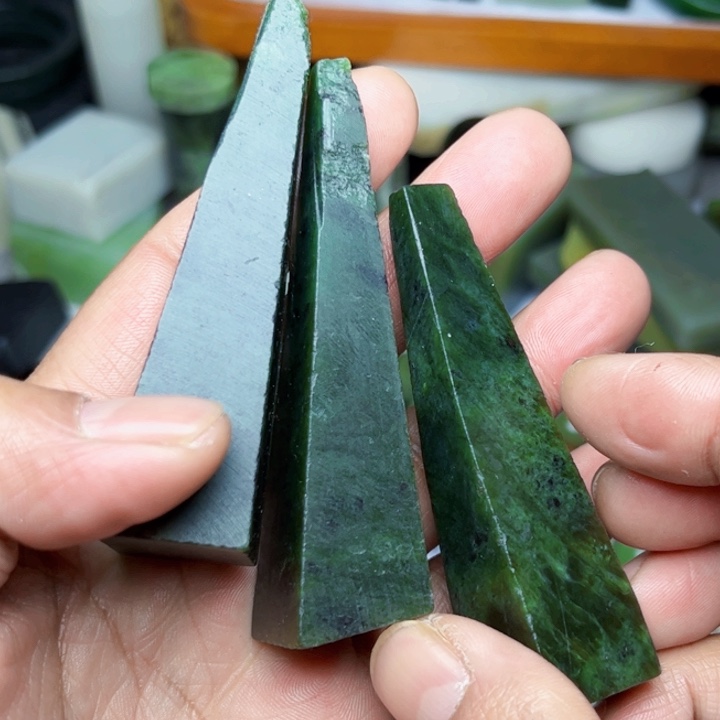 未镶嵌和田玉（碧玉）珠宝奇石