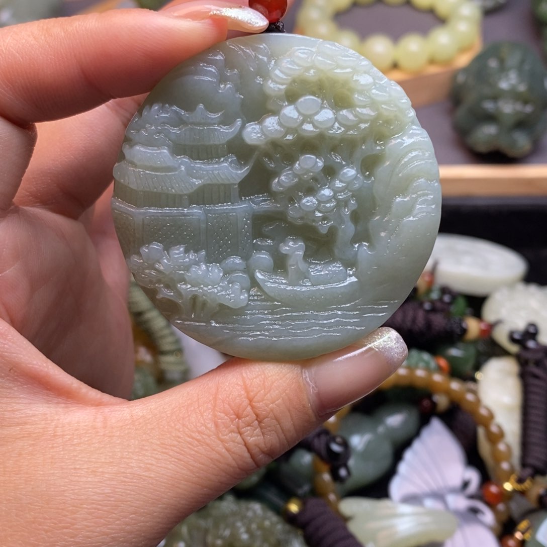 和田玉颈饰未镶嵌