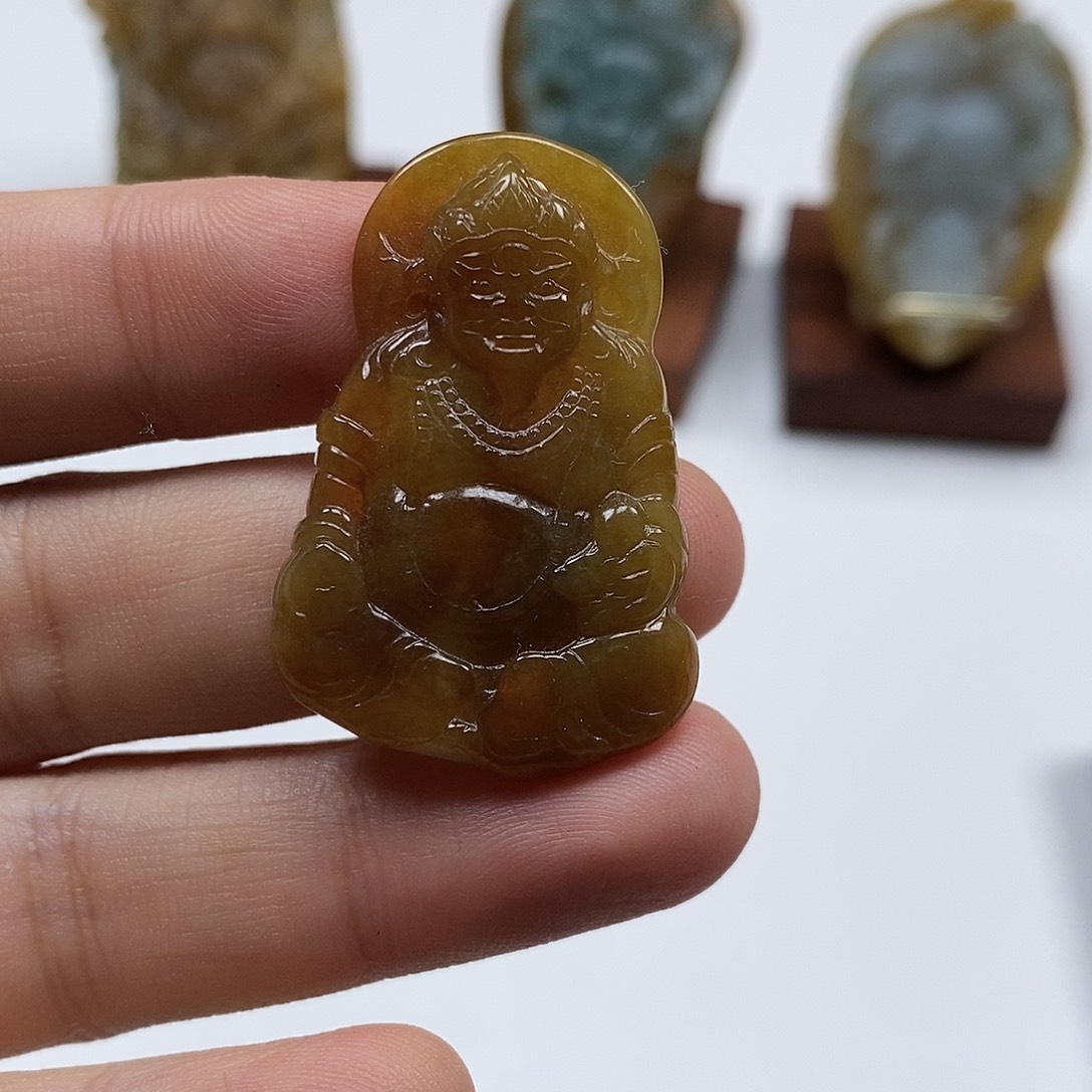 定制翡翠未镶嵌财神