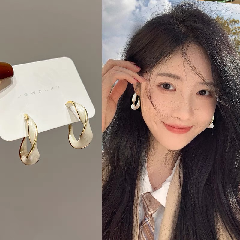 铜合金耳饰 法式独特女士高级感适合圆脸爆款冷淡风耳钉1866