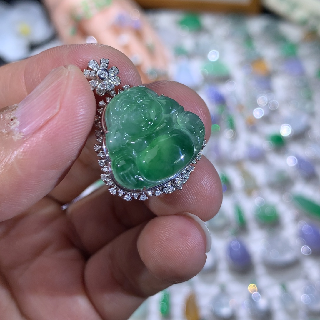 吊坠(不含链)18K金镶嵌翡翠