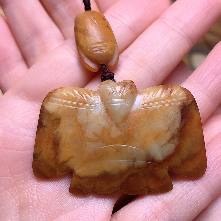 岫岩河磨玉（透闪石质玉）挂件未镶嵌E****r