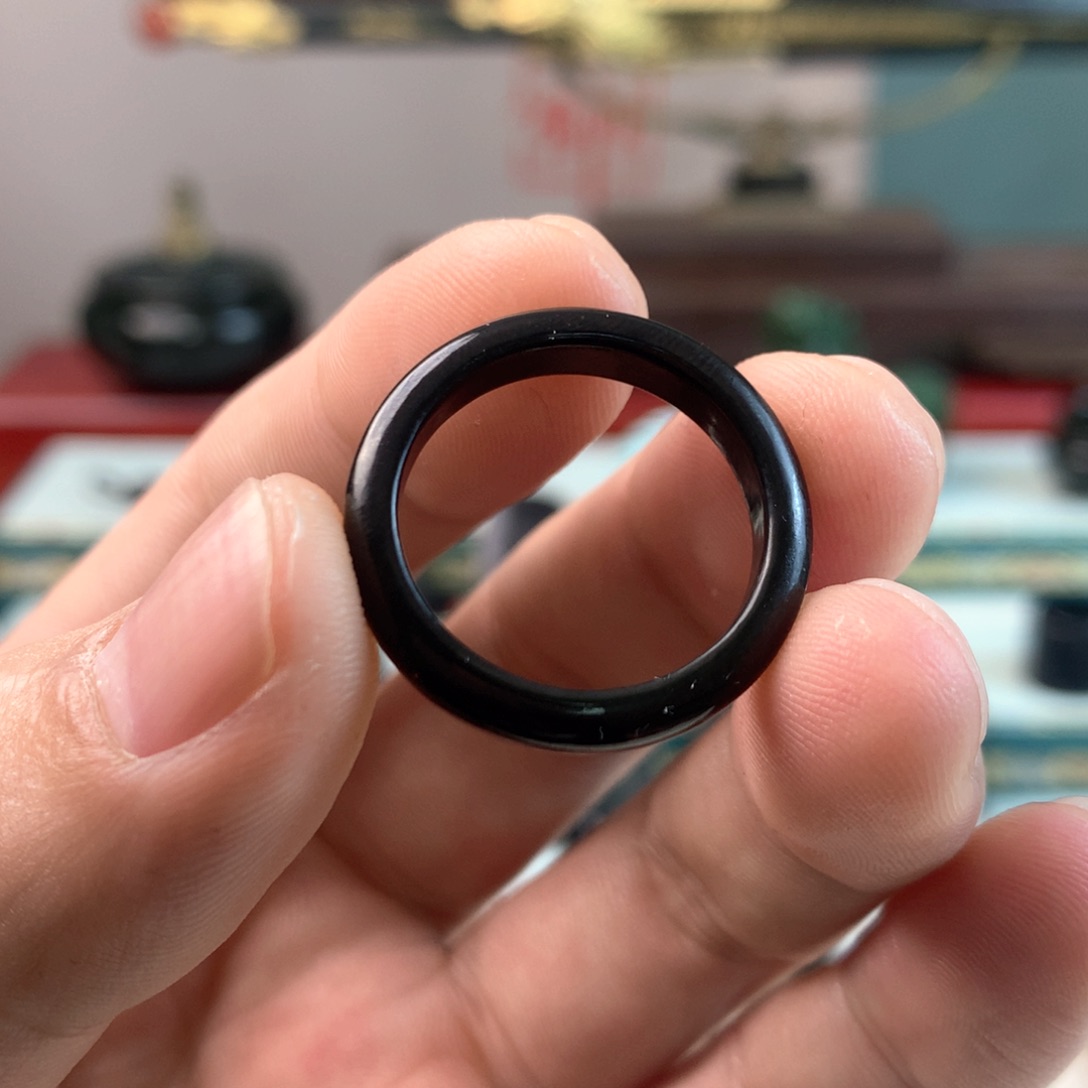 和田玉戒子未镶嵌