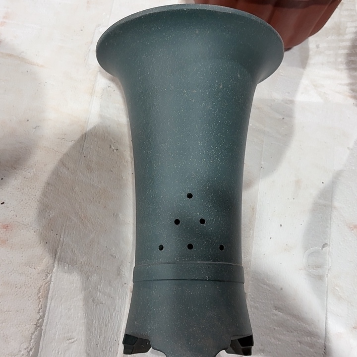 紫砂花盆微瑕美人腰豆青有侧孔