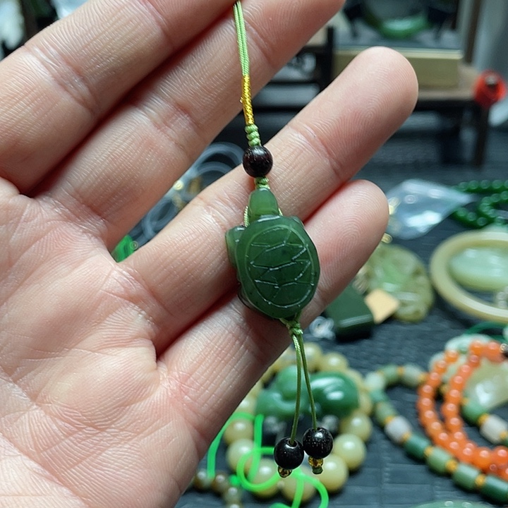 和田玉吊坠未镶嵌