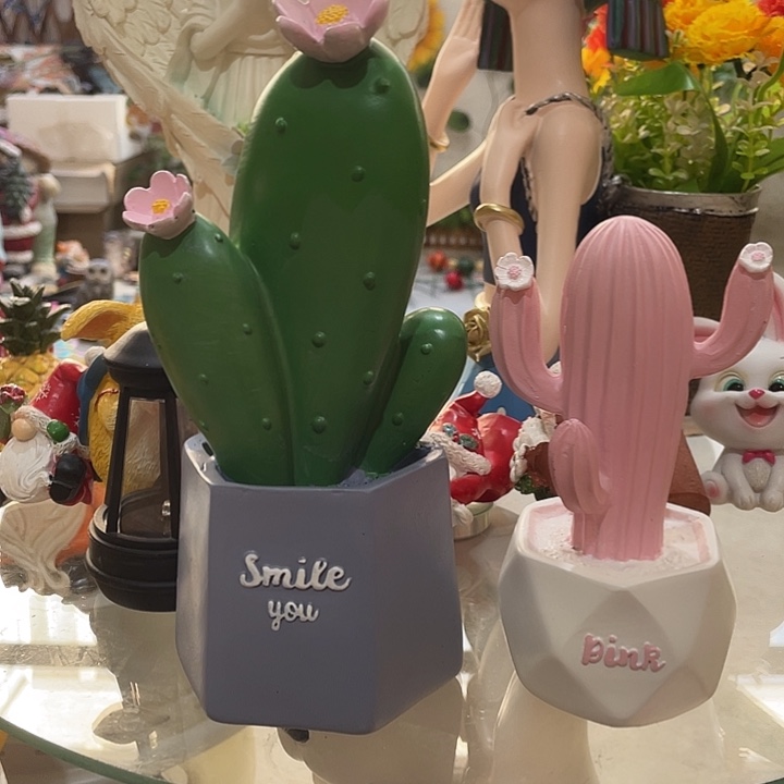 树脂仙人掌两个两个