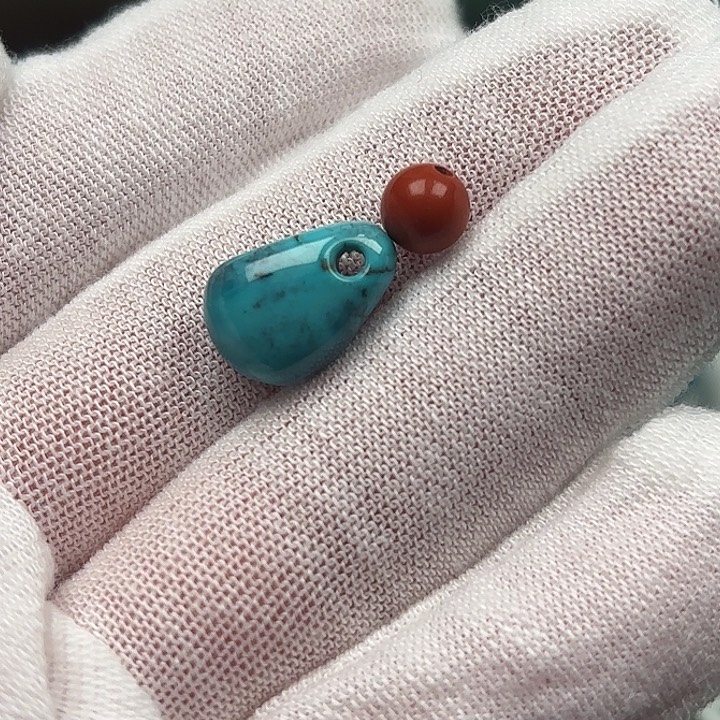 南红玛瑙未镶嵌珠宝奇石