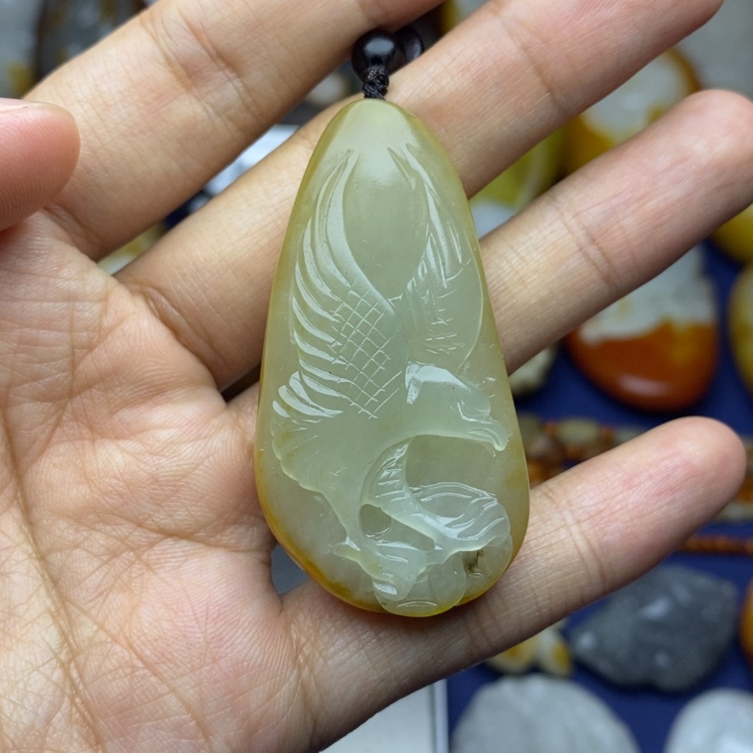 和田玉未镶嵌珠宝奇石