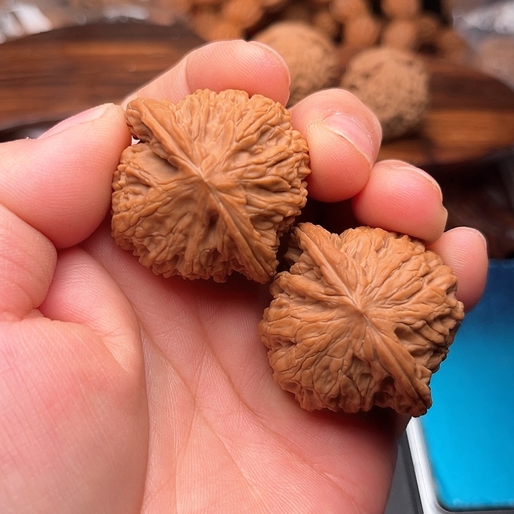 桃核把件虎*核桃磨盘40