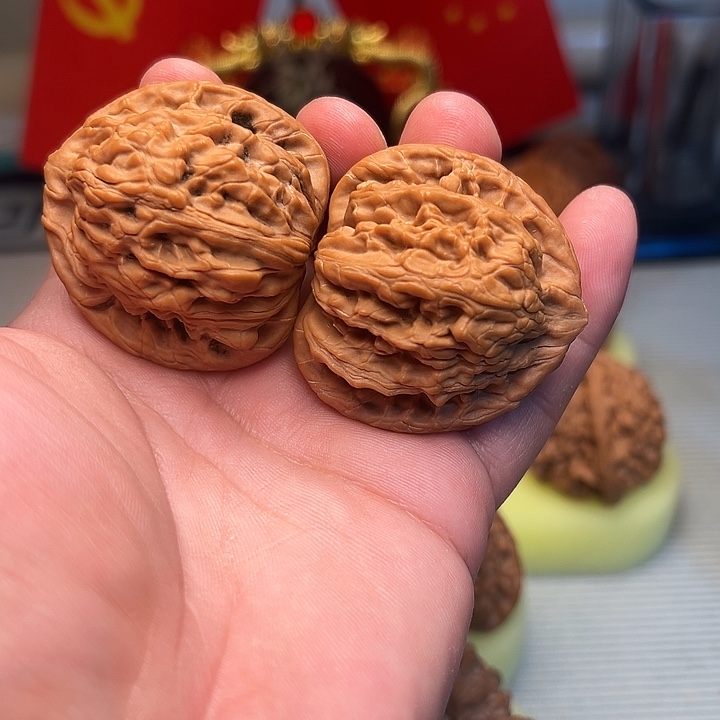 u***2吊坠文玩核桃虎头