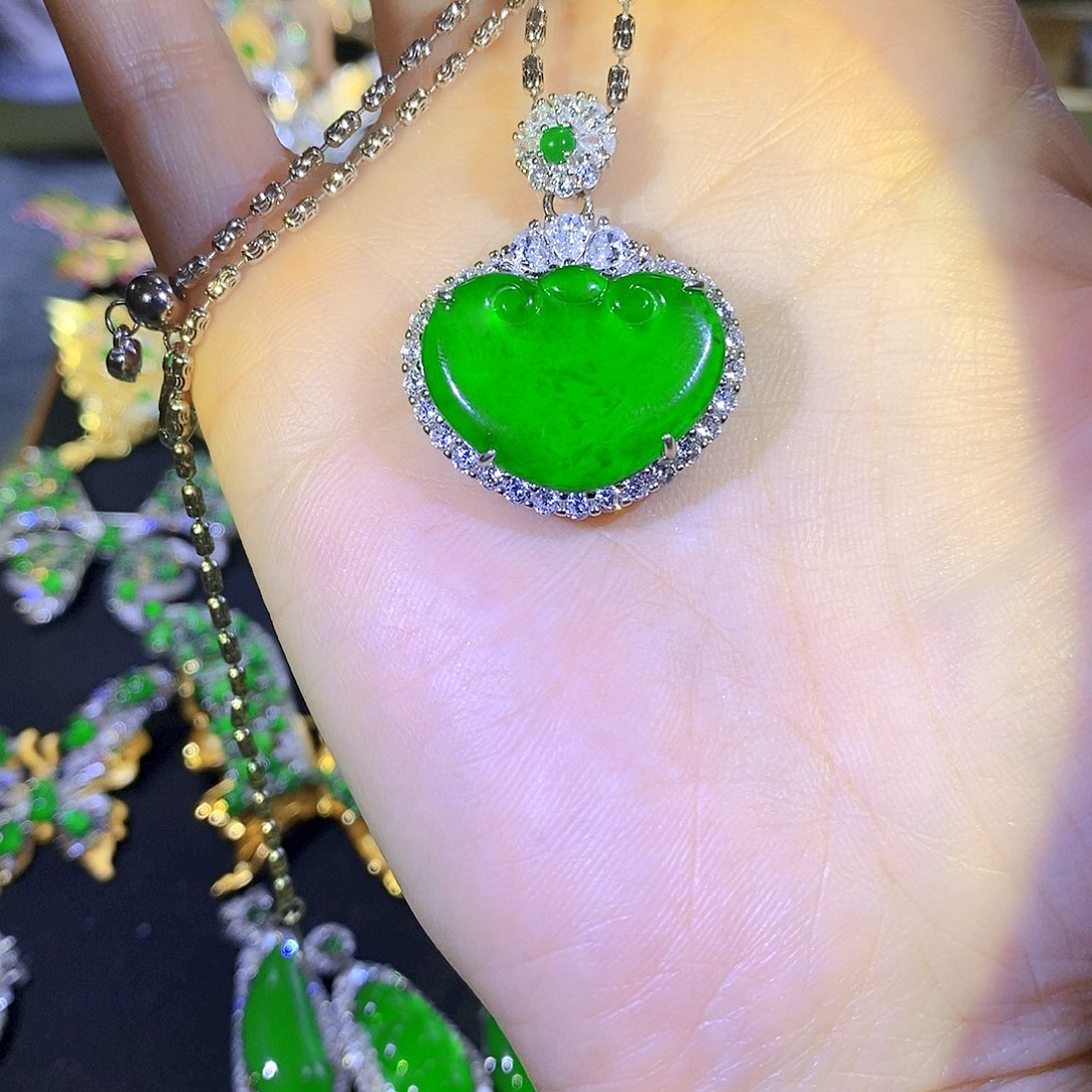 吊坠(不含链)银S925镶嵌翡翠