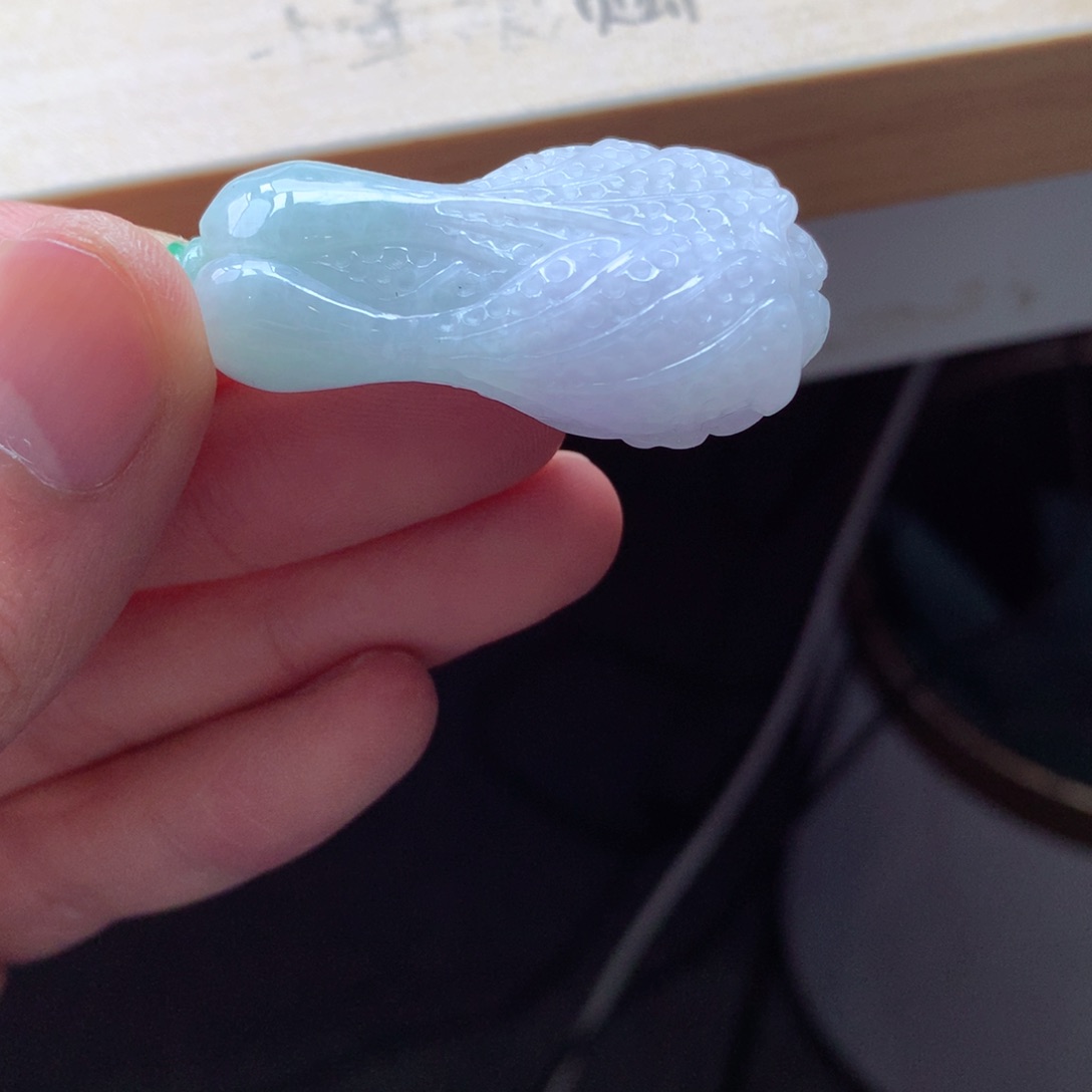 翡翠颈饰未镶嵌吊坠