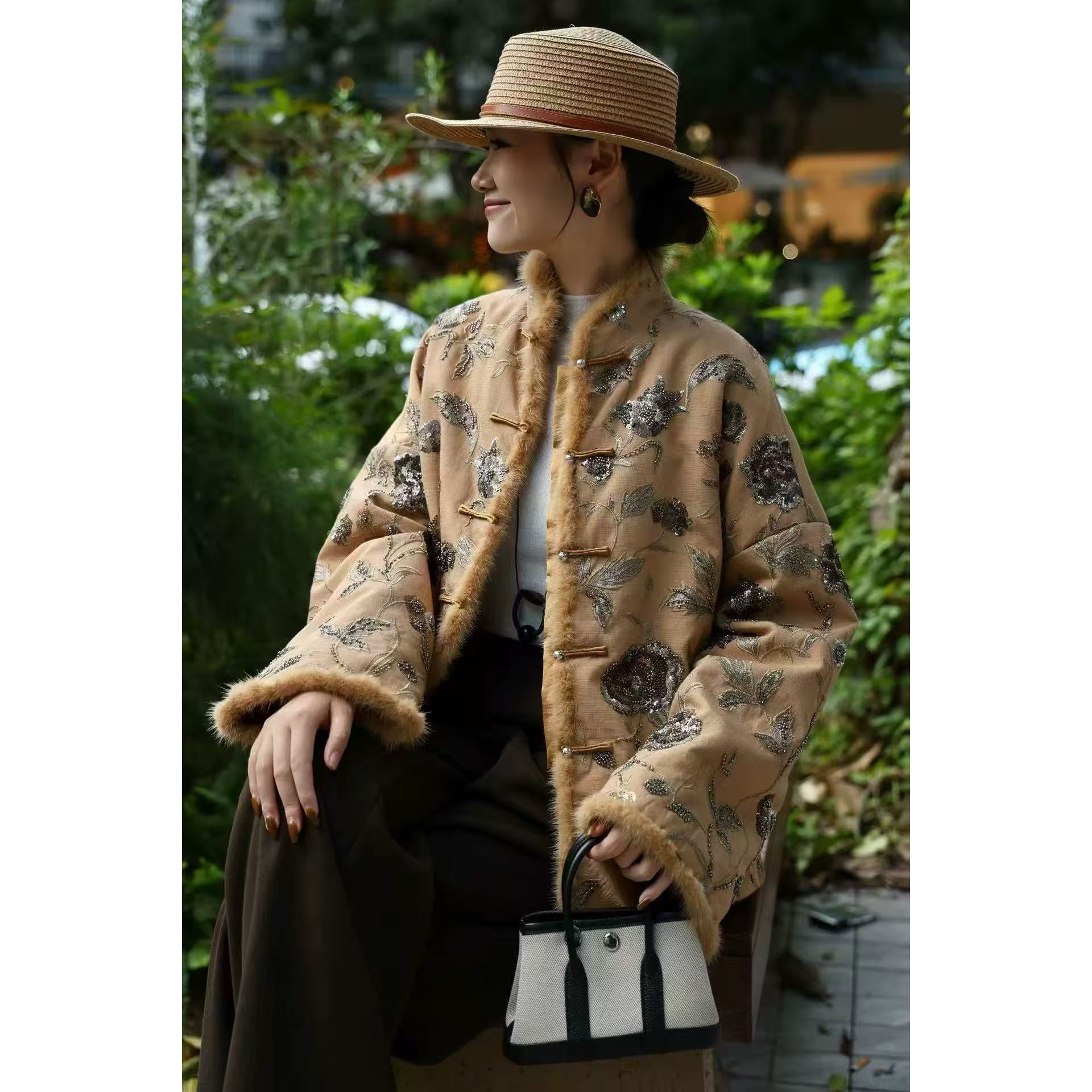 重工刺绣棉服新中式国风棉服夹棉外套棉袄女棉衣外套女