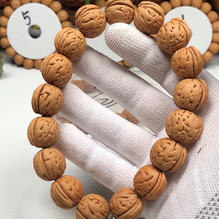 ****微手串桃核555555555