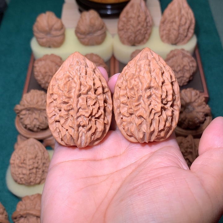 核桃文玩核桃把件招财鼠