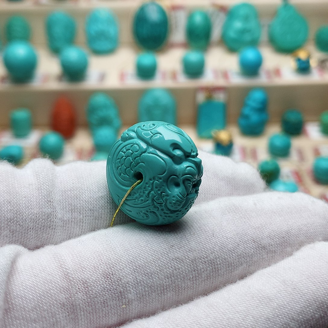 绿松石配饰未镶嵌