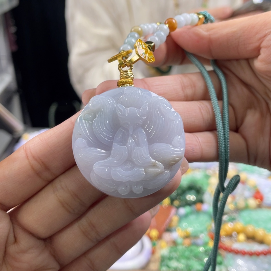 翡翠颈饰未镶嵌代编织