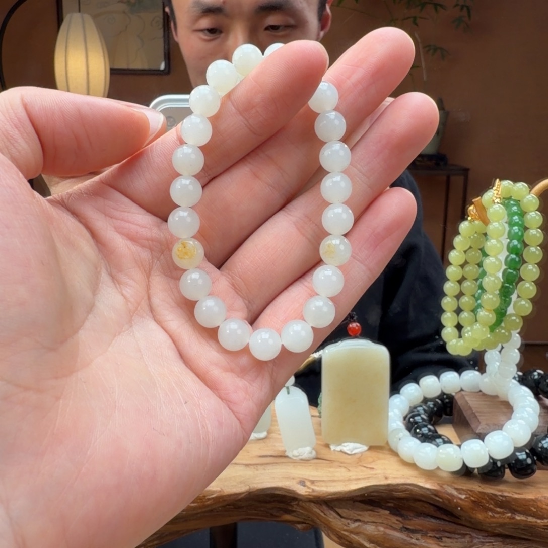 和田玉未镶嵌手机链卡8圆珠