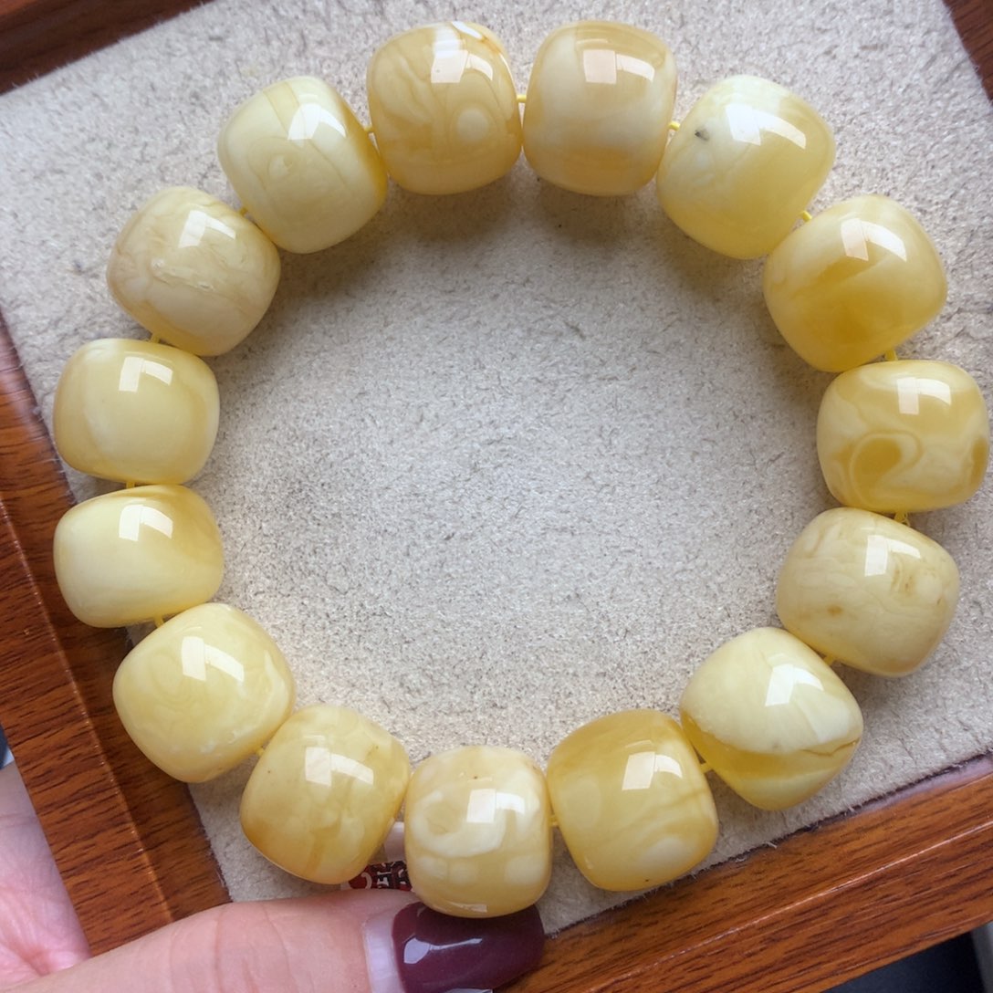 蜜蜡珠宝奇石未镶嵌18