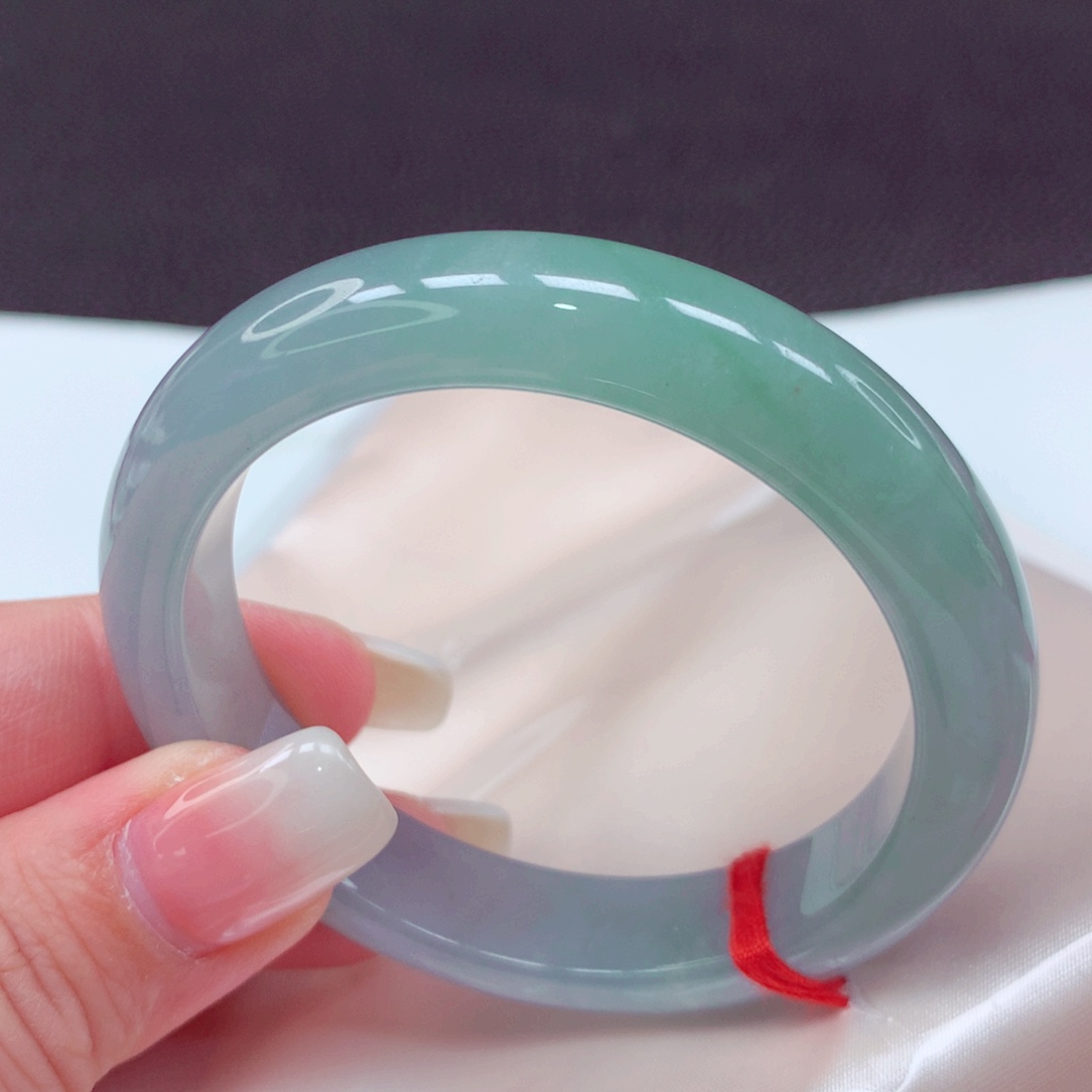 未镶嵌手镯翡翠手镯