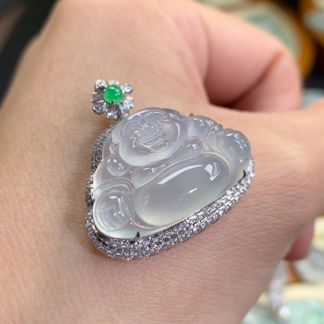 翡翠颈饰18K金镶嵌佛公