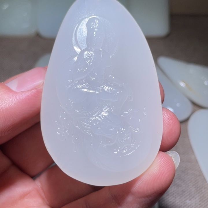 和田玉颈饰未镶嵌