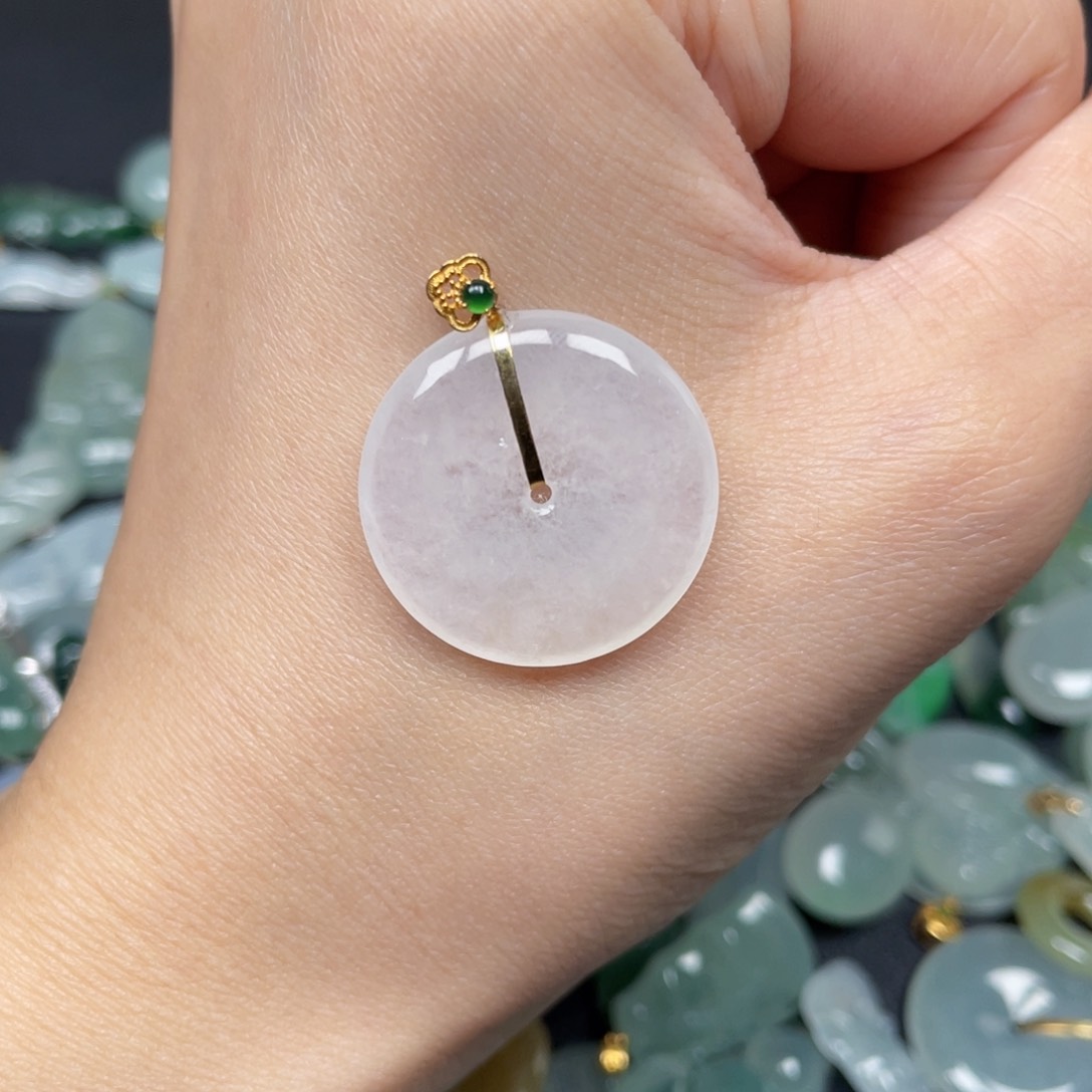 翡翠颈饰18K金镶嵌翡翠