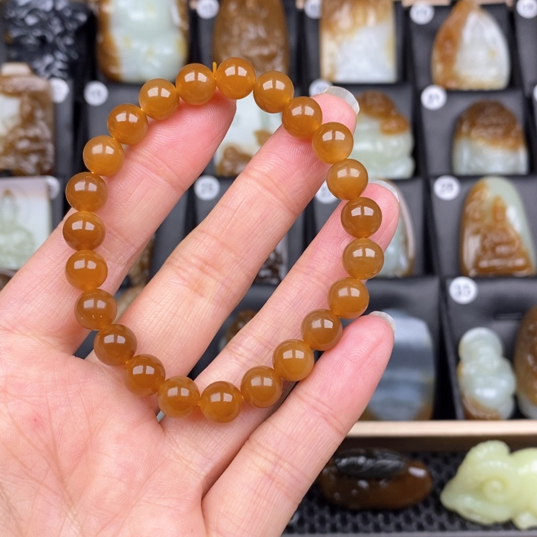 和田玉颈饰未镶嵌