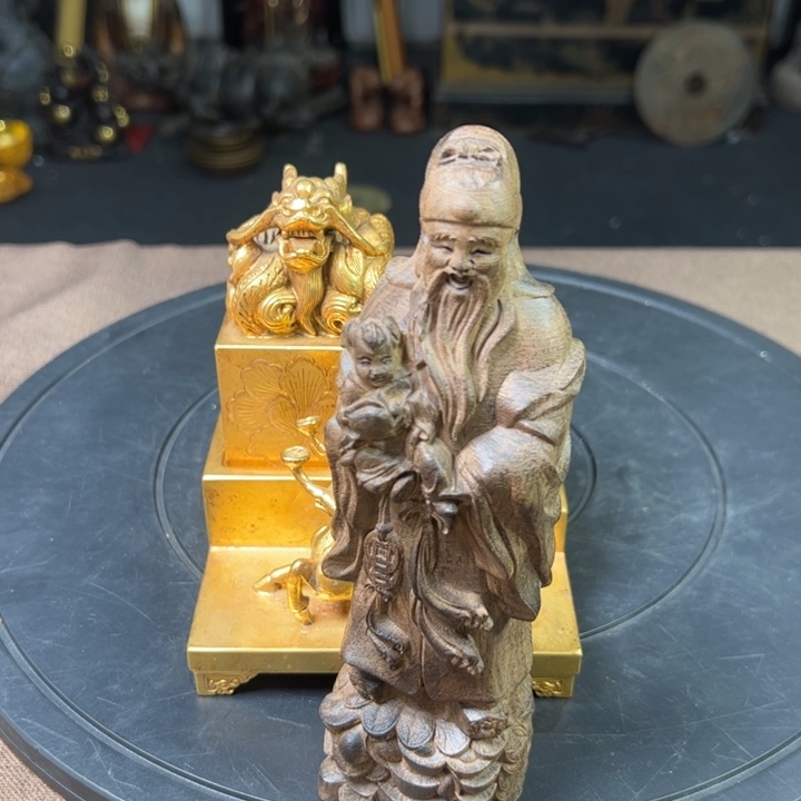 精品摆件工艺品等