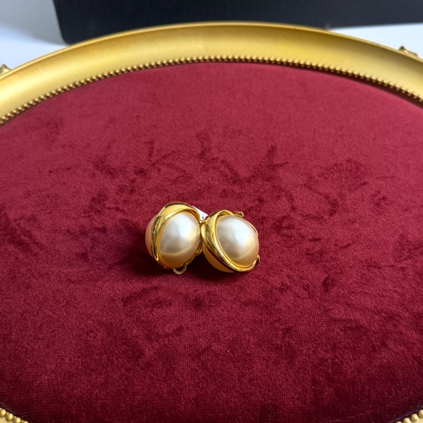 95新 Chanel/香奈儿 香奈儿胖丁珠珠耳夹