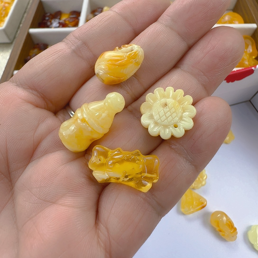 未镶嵌琥珀珠宝奇石微粉