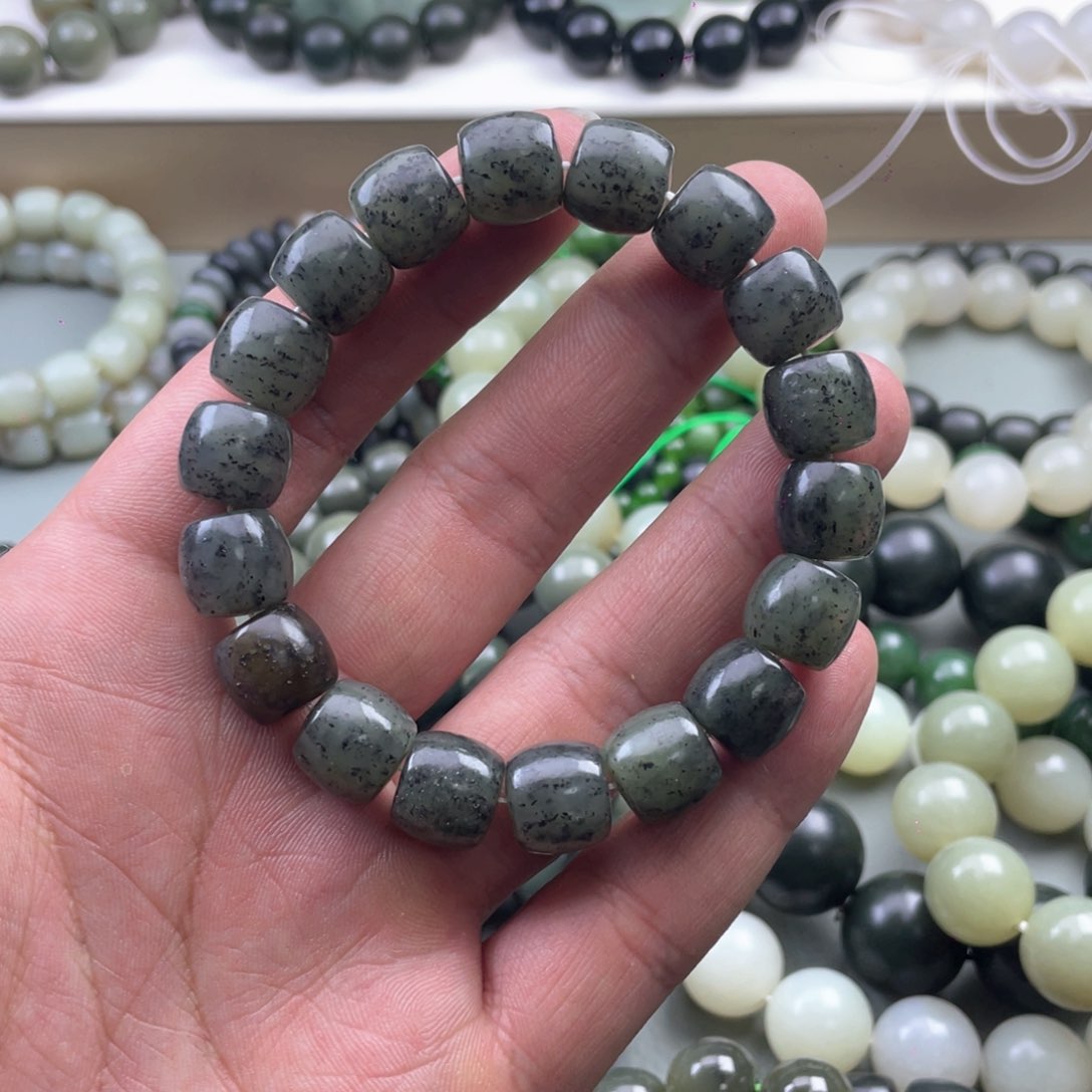 和田玉手串未镶嵌