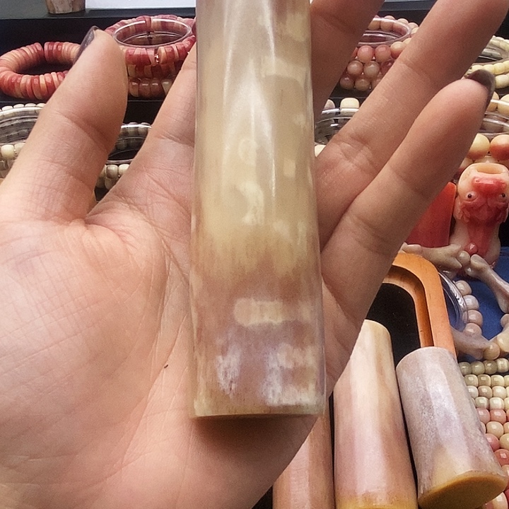 凉***°其他驼骨驼骨手把件