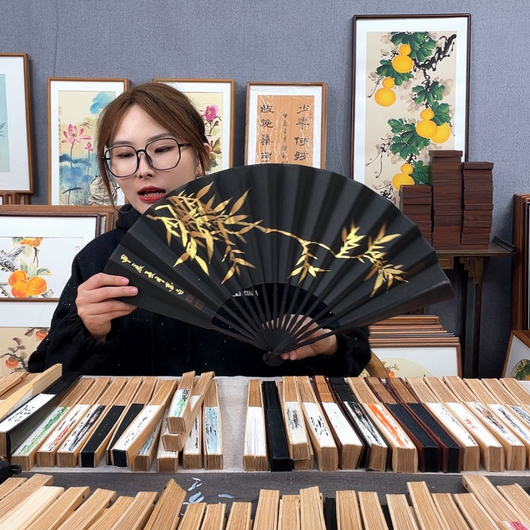 国画10寸黑檀-纯手绘-文玩扇骨（默认粘好）