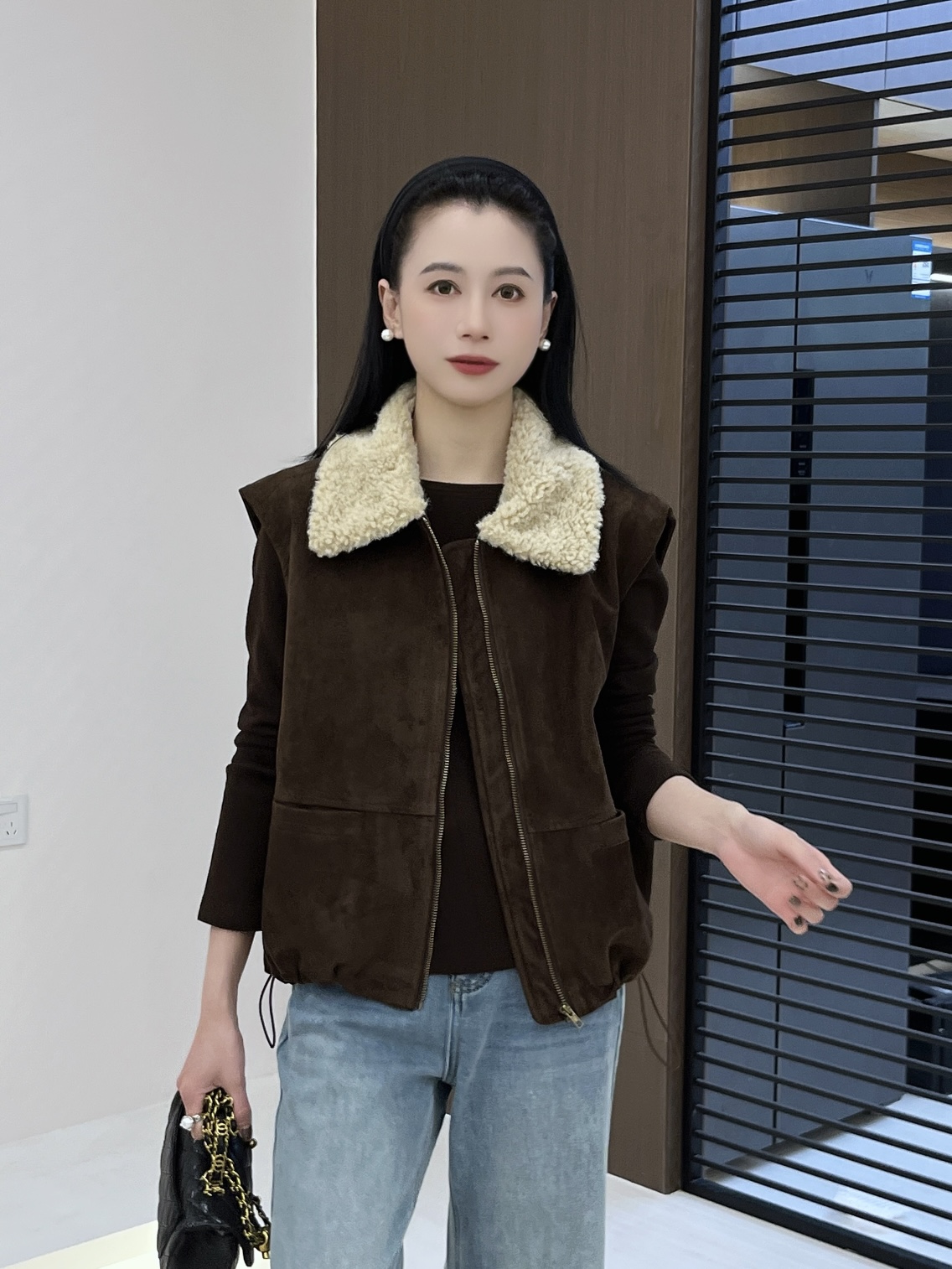 【Si&华严选】复古羊羔毛翻领皮绒宽松百搭休闲马甲背心外套8855