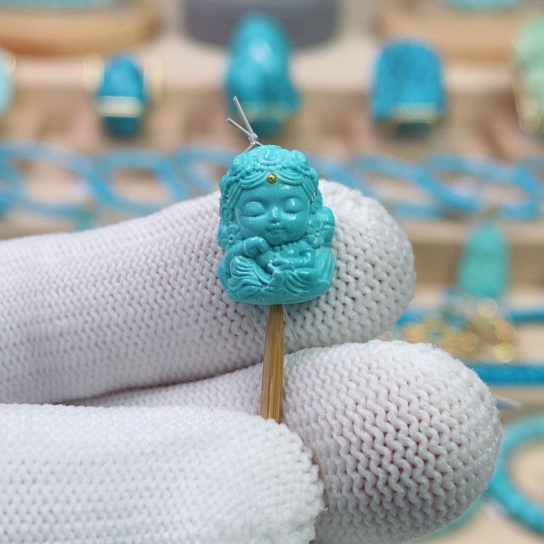 绿松石未镶嵌珠宝奇石