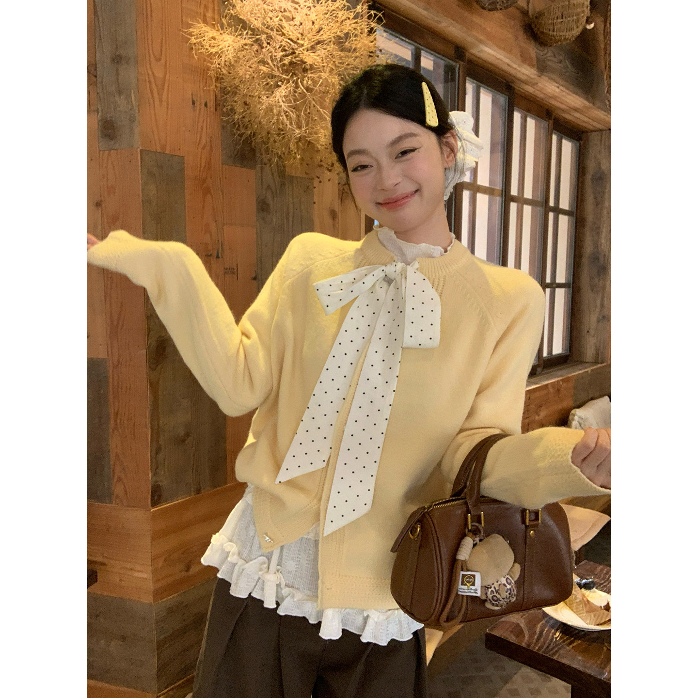 宋正恩1/4 10:00AM上新【韩系软萌感鹅黄波点领结针织开衫】AAM173