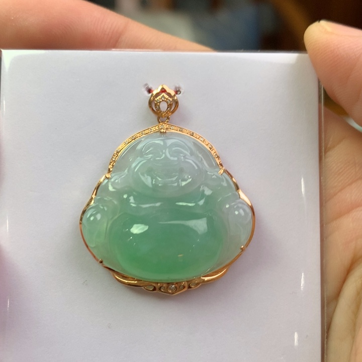 翡翠18K金镶嵌颈饰翡翠吊坠