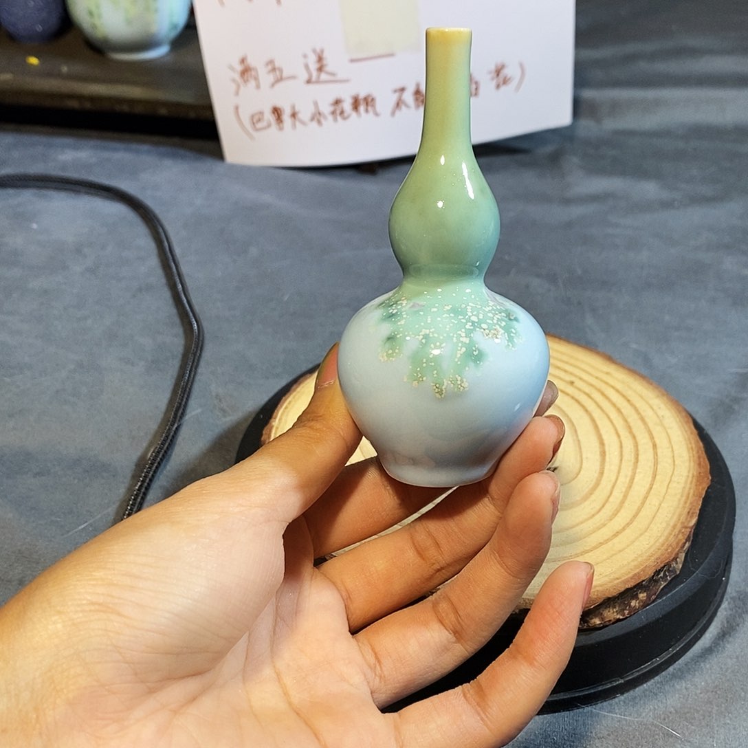 摆件巴掌大不插花景德镇高温陶瓷小花器