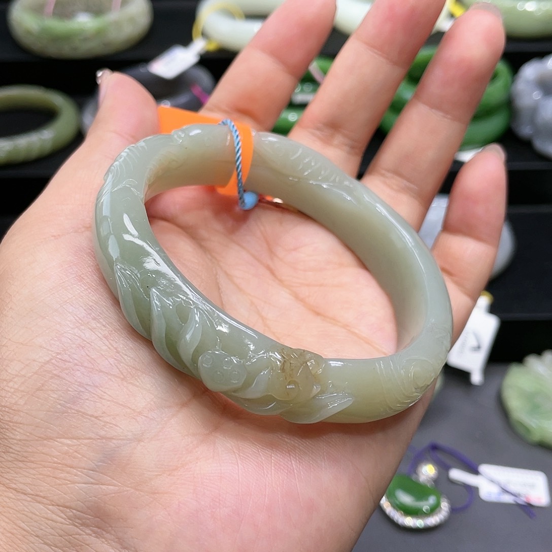 【闪购商品】和田玉手镯6061圈口11未镶嵌