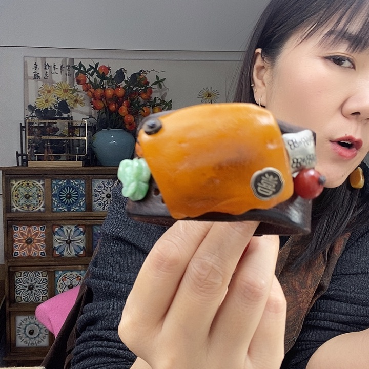 蜜蜡手镯未镶嵌手镯