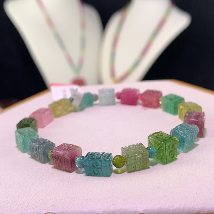 双色碧玺手链未镶嵌