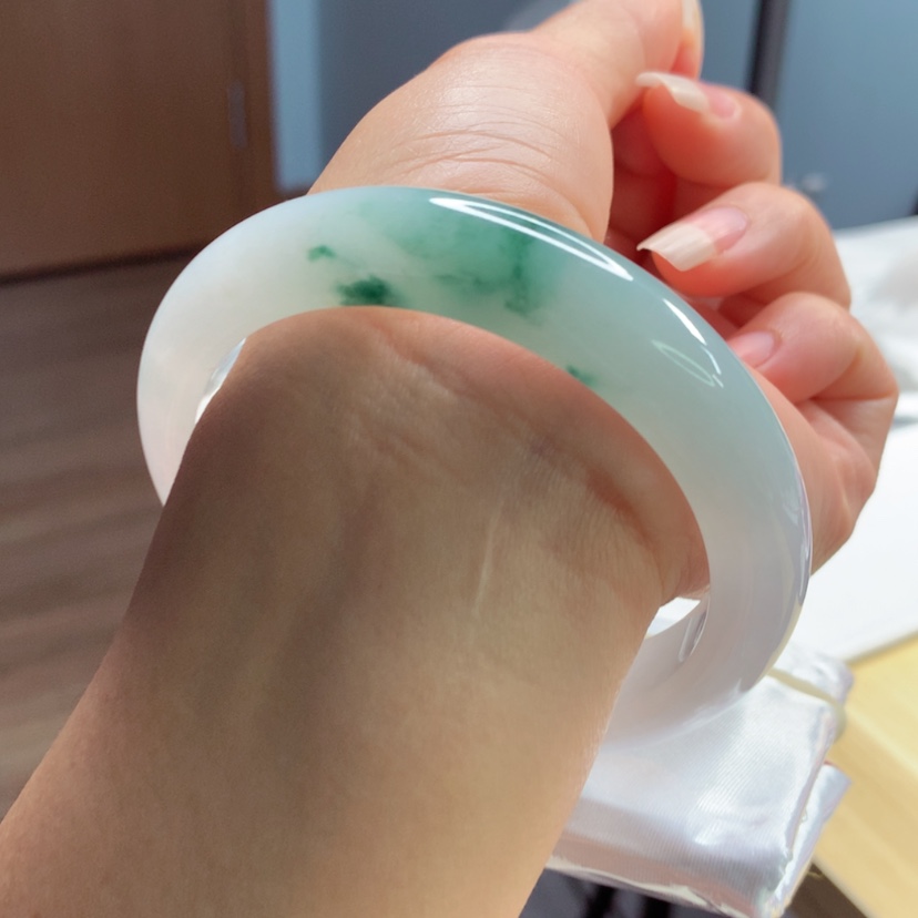 【闪购商品】翡翠手镯未镶嵌天然翡翠手镯