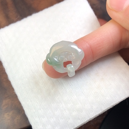翡翠未镶嵌颈饰缅甸A货，每天下午1点半开播
