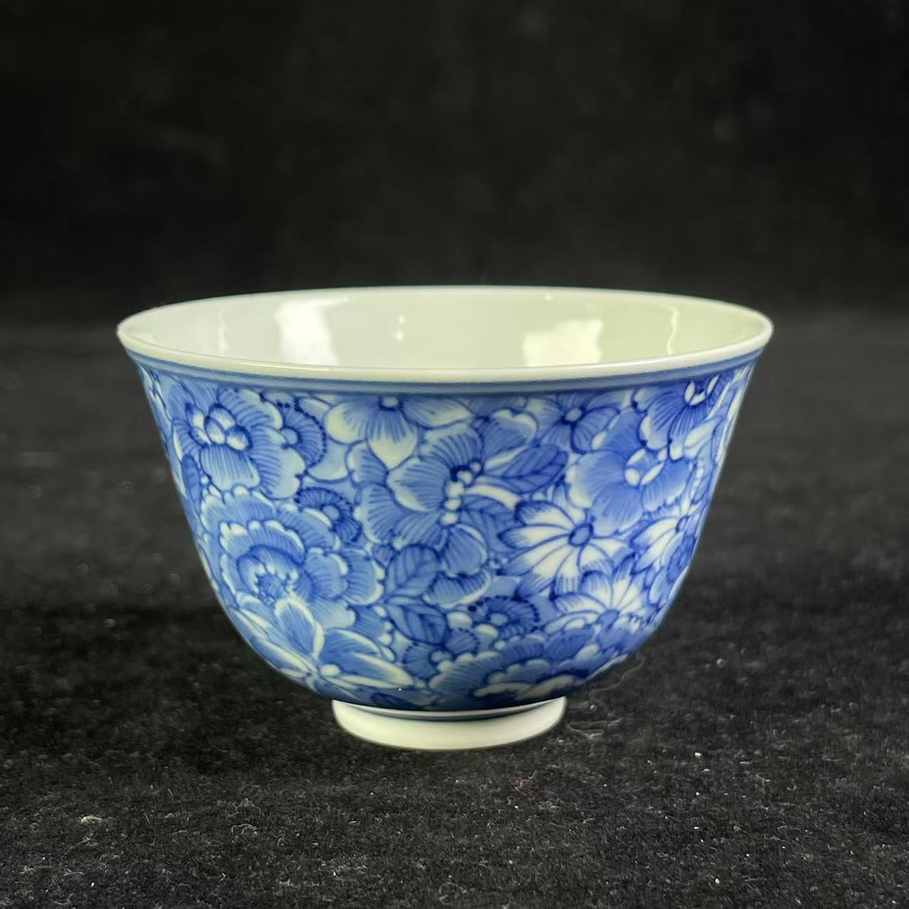 Y青花百花不露地纹杯