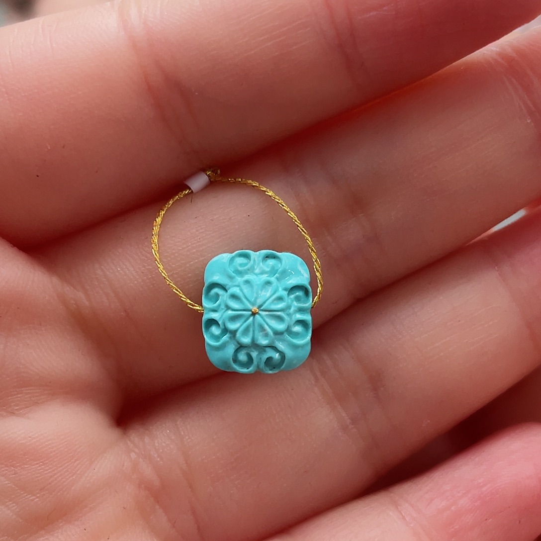 绿松石颈饰未镶嵌