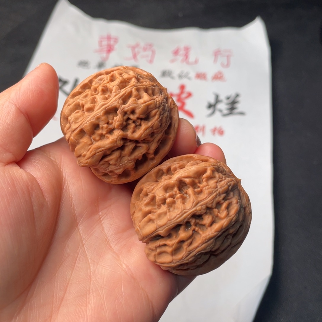 文玩核桃把件804。42凤凰台