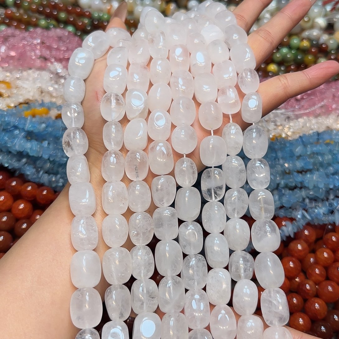 玛瑙/玉髓未镶嵌珠宝半成品天然白水晶大土豆一条