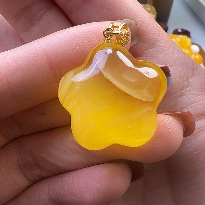 蜜蜡未镶嵌珠宝奇石