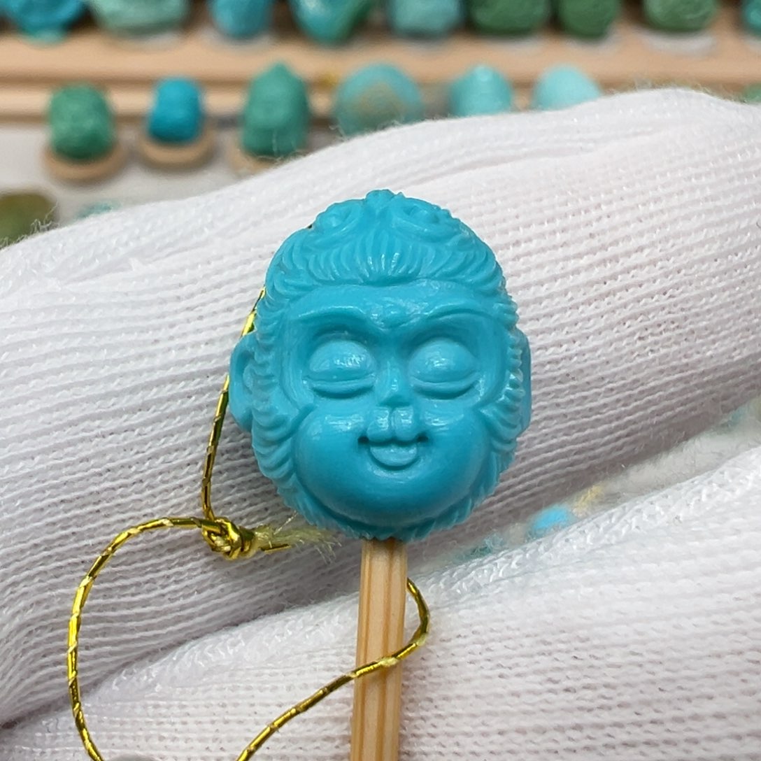 绿松石配饰未镶嵌